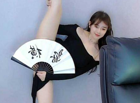 某牙主啵一字马烧舞直接开骑
