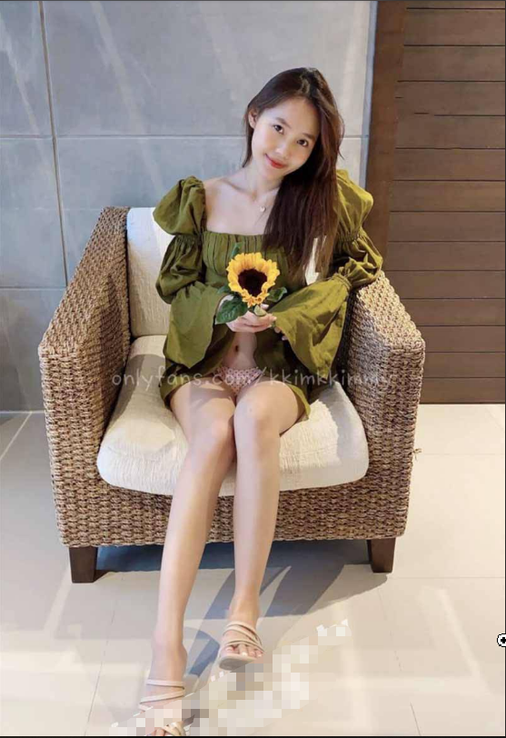 推特 / Onlyfans 孙倩 / KKIMKKIMMY 顶级嫩模 / 土豪私拍 /