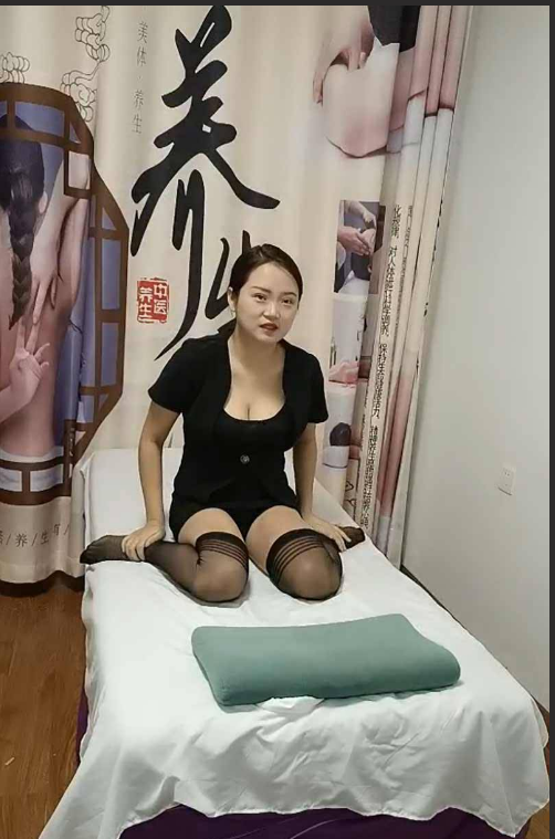 正规按摩！养生馆新来实习的小学徒 被前辈女技师轻松拿下