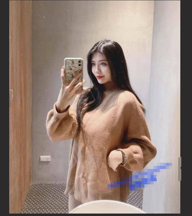不知名校花级别美女 私密自拍遭泄漏