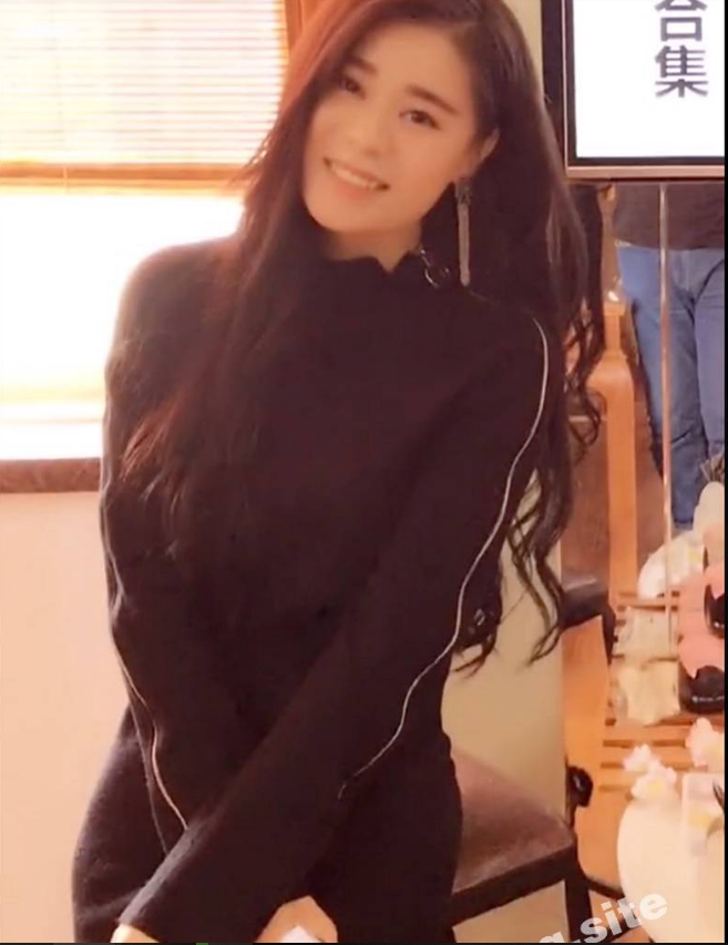 抖音 90 万粉丝舞蹈主播『顾奈儿』