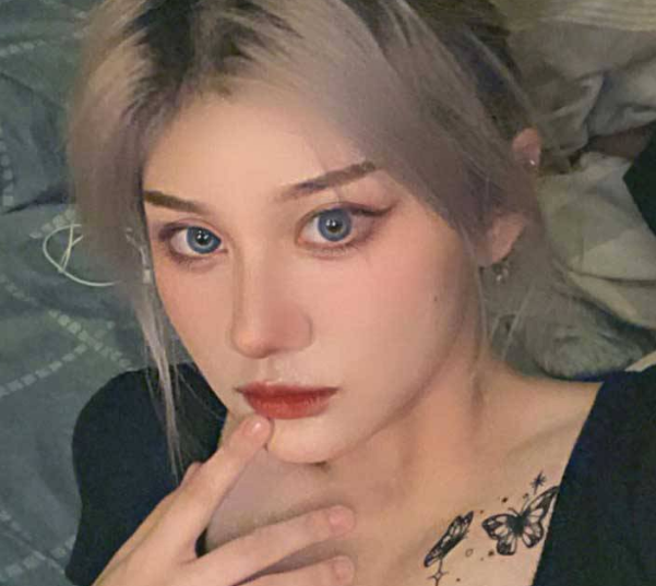 反差曝光 超高颜值刺青小姐姐