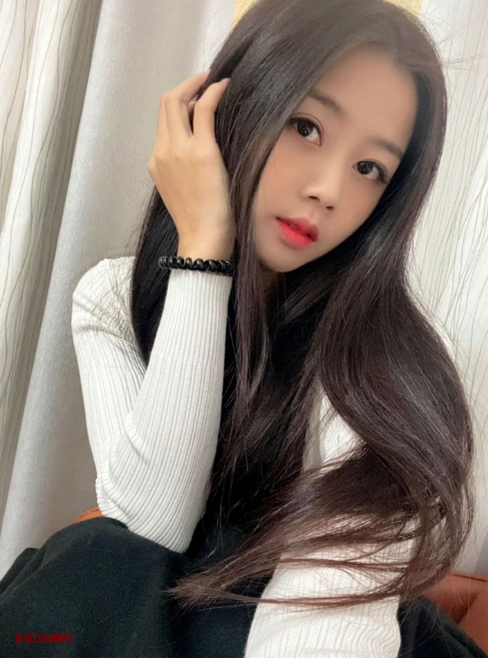 长沙 怡怡  新人02年，长沙女子学院学生，学妹