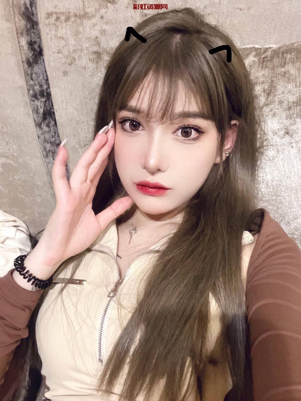 广州 美洋洋?极品网红      身高172  香港人 纯欲系小女友