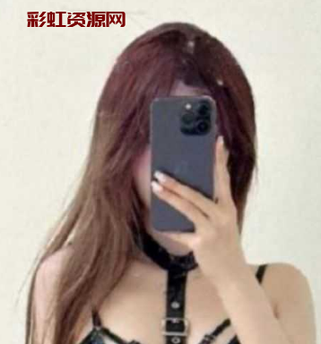 抖音300万粉丝网红 保琳球有点胖