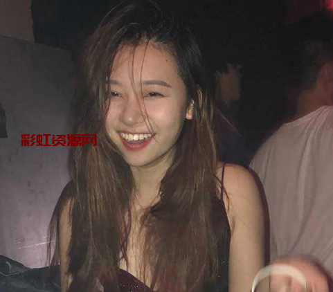 异地大二女友跟同学露营了 回来后发现了这组照片和视频 大家说还能继续下去吗？