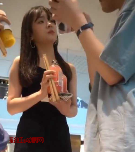 外表清纯可爱的同学