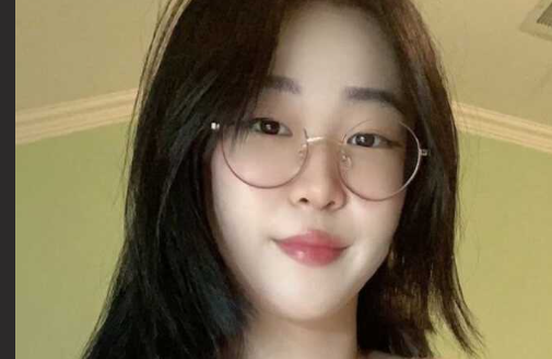 十个眼镜九个 极品眼镜娘女学霸 趁父1不在社死