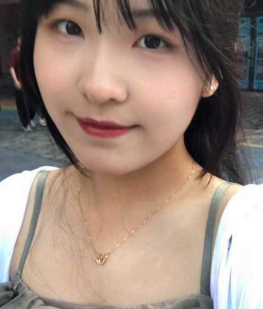 河南郑州 老表偷窥表妹手机