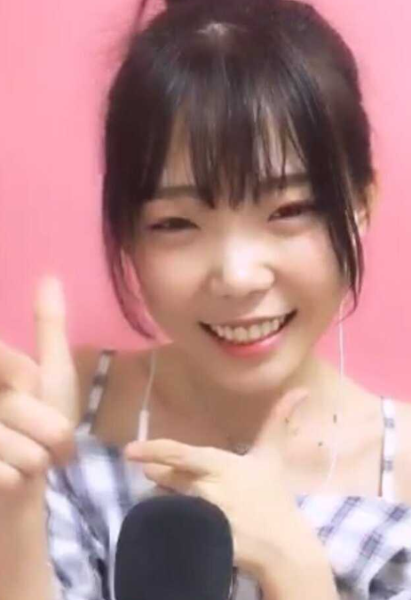 主播潜规则 直播前清纯可爱