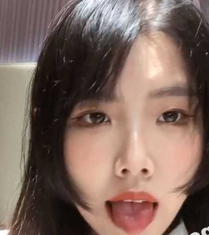 达州某校老师 杨雪娟 被同事扒出常年使用soul约