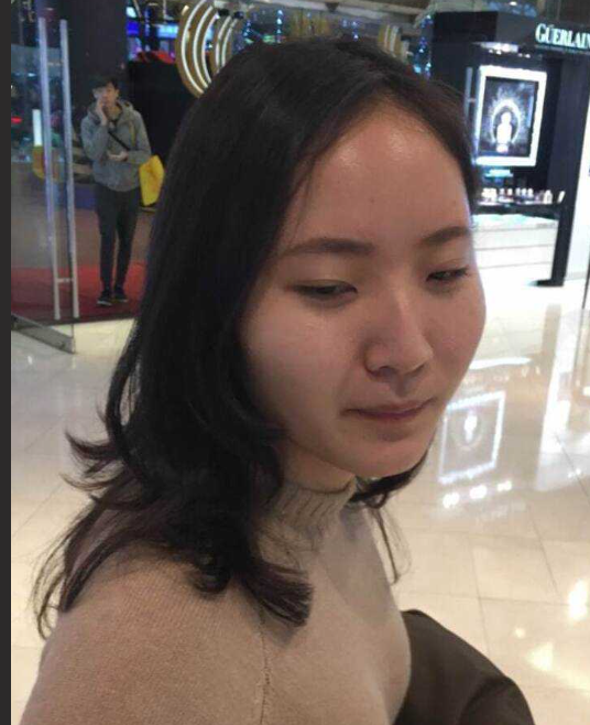 在老婆手机里发现和其他男人的自拍 顿时绿光闪闪 一气之下吧所有自拍视频全部曝光出来！