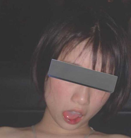 在老婆手机里发现和其他男人的自拍 顿时绿光闪闪 一气之下吧所有自拍视频全部曝光出来！