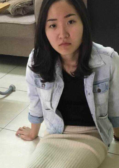 在老婆手机里发现和其他男人的自拍 顿时绿光闪闪 一气之下吧所有自拍视频全部曝光出来！