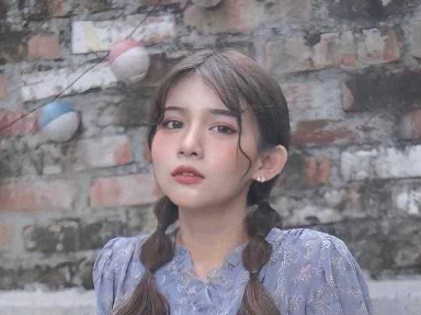 台湾IG一妹子现实和私下无敌反差～清纯外表下尽是