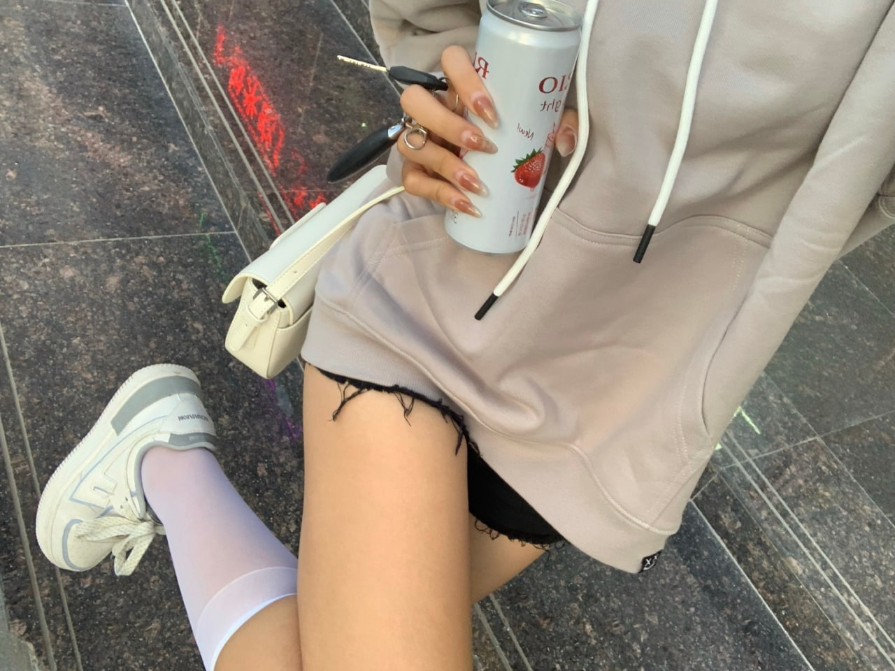 #美女 #黑丝 #长腿