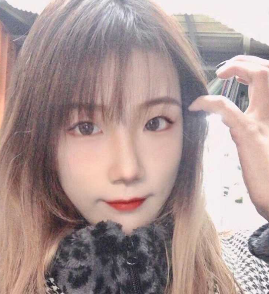 闲的无聊就去包养个学生妹当
