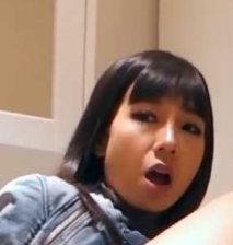 华裔混血妹 littlesubgirl 在人来人往的床上用品商场