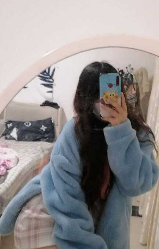 极品身材的学生妹 校花 私下是只反差