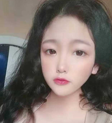 峡谷瑶妹真好骗！玩游戏认识的湖南妹子 覃子瑶