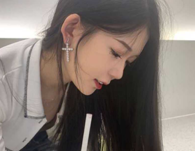 哈尔滨医科大学 气质女大学生 宁佳