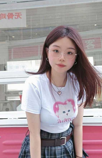 十个眼镜九个 北京理工大学 表面清纯的眼镜妹 张梓萱