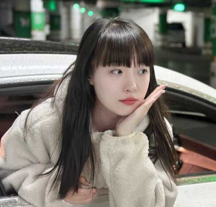 我的白嫩清纯女友 胡悦潇