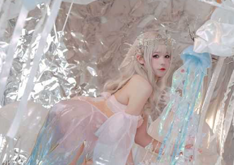 B站 咬一口兔娘 黏黏团子兔 拍下三月最新之作 海的女儿 献给家人们大饱眼福