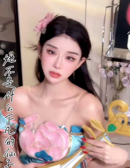 网易女神 小恩雅 深情演绎潘金莲勾引武松！身材与颜值巨顶