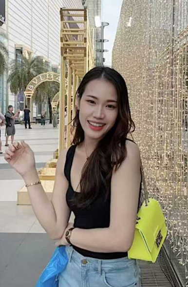 5000泰铢约到泰国极品妹 女上位全自动榨精