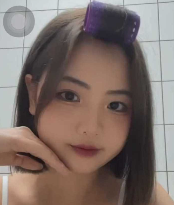 清纯实习女大 分手后