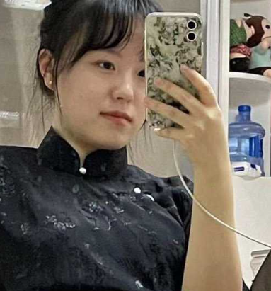 高颜值属性反差女友