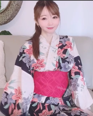 日本高颜值福利姬萌妹 和服跪地
