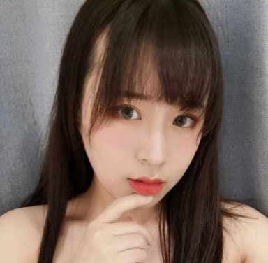 云南大理高颜反差嫩妹