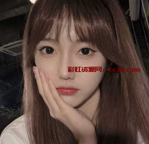 极品长腿女神和男友吵架喝多后 竟被一群露营猛男