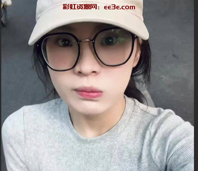 山东财经大学清纯学妹 曾雨悦