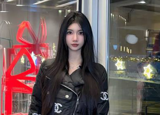中国传媒大学校花 抖音美少女 迫于生计下海当1体模特 最后彻底堕落轮为外围女 大量视频流出