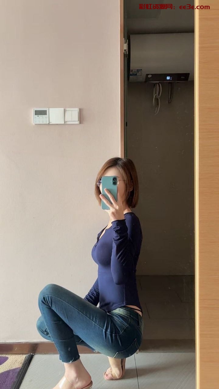 武汉摩羯➕语文老师兼职 高学历?‍?00 年，自备玩具反差1 •身高170    胸围:c 无纹身 可? 可口 可69 可?  •圈外兼职   自然真? 假一赔十 •知书达理 性格温柔 ?‍♀️