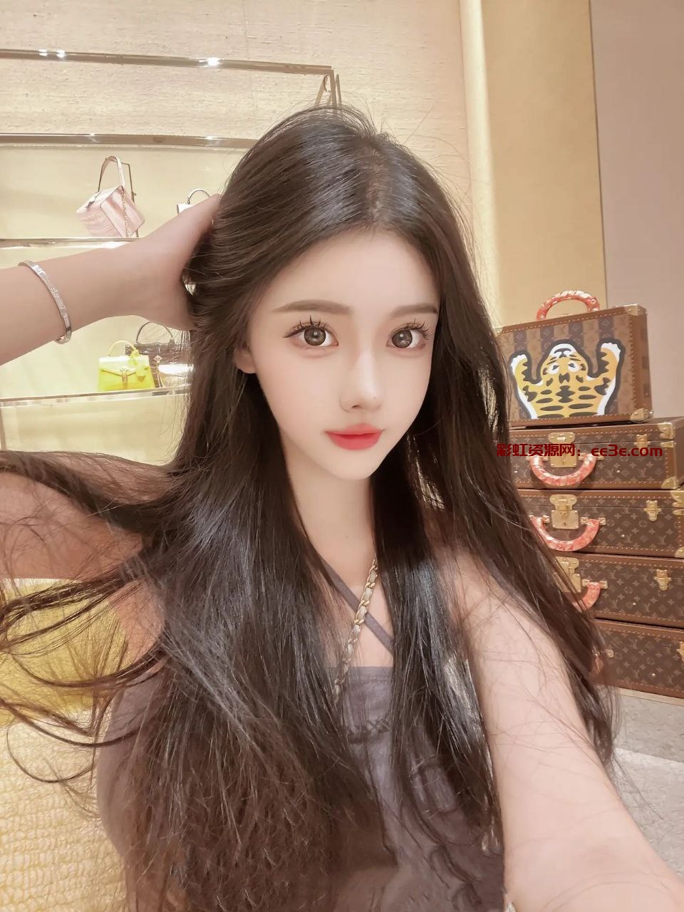 身材比例完美 腿控必备 圈外女友feel 安安 /Age 23 /Height 170 /Bus天然c? 筷子腿A4腰  完美花瓶身  三点?粉嫩 水多 活好 ?  私处会吸会夹给你完美享受。 