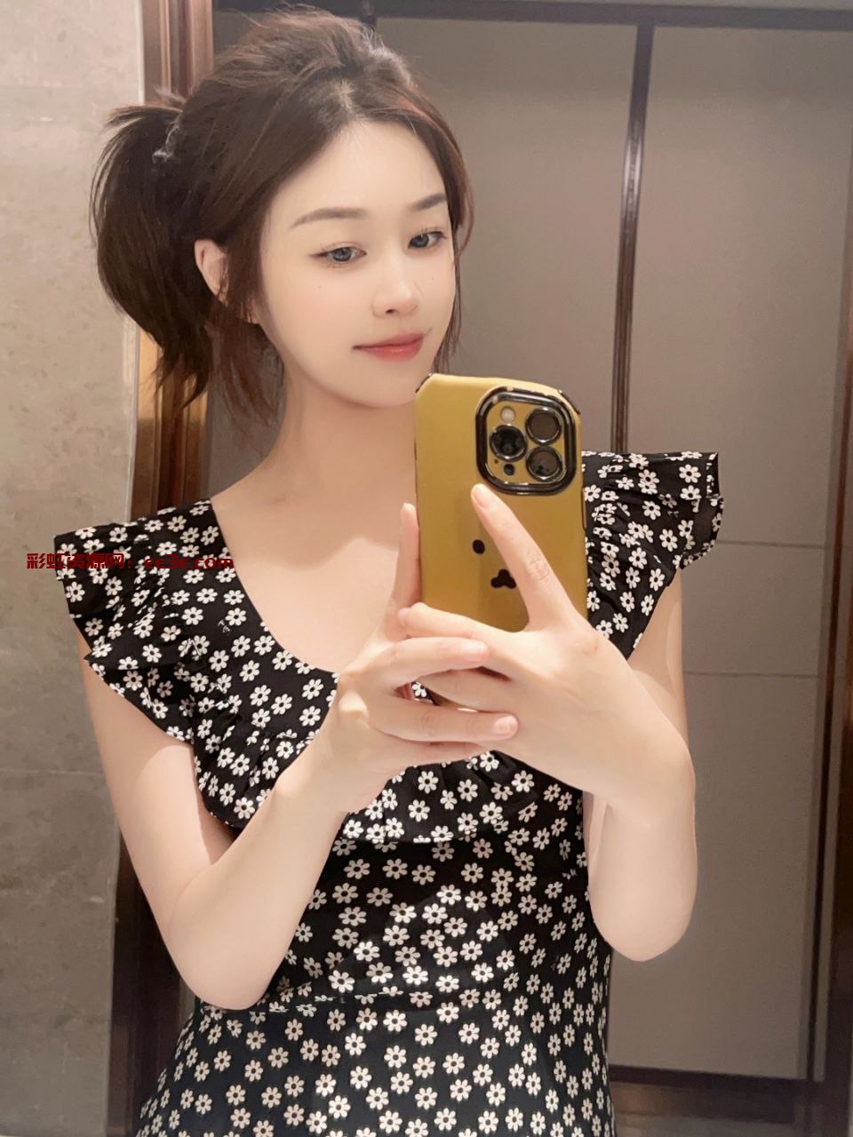 全身冷白皮无文身      初恋女友款167cm、90斤、 粉嫩较小可爱、文静?不照骗✨✨