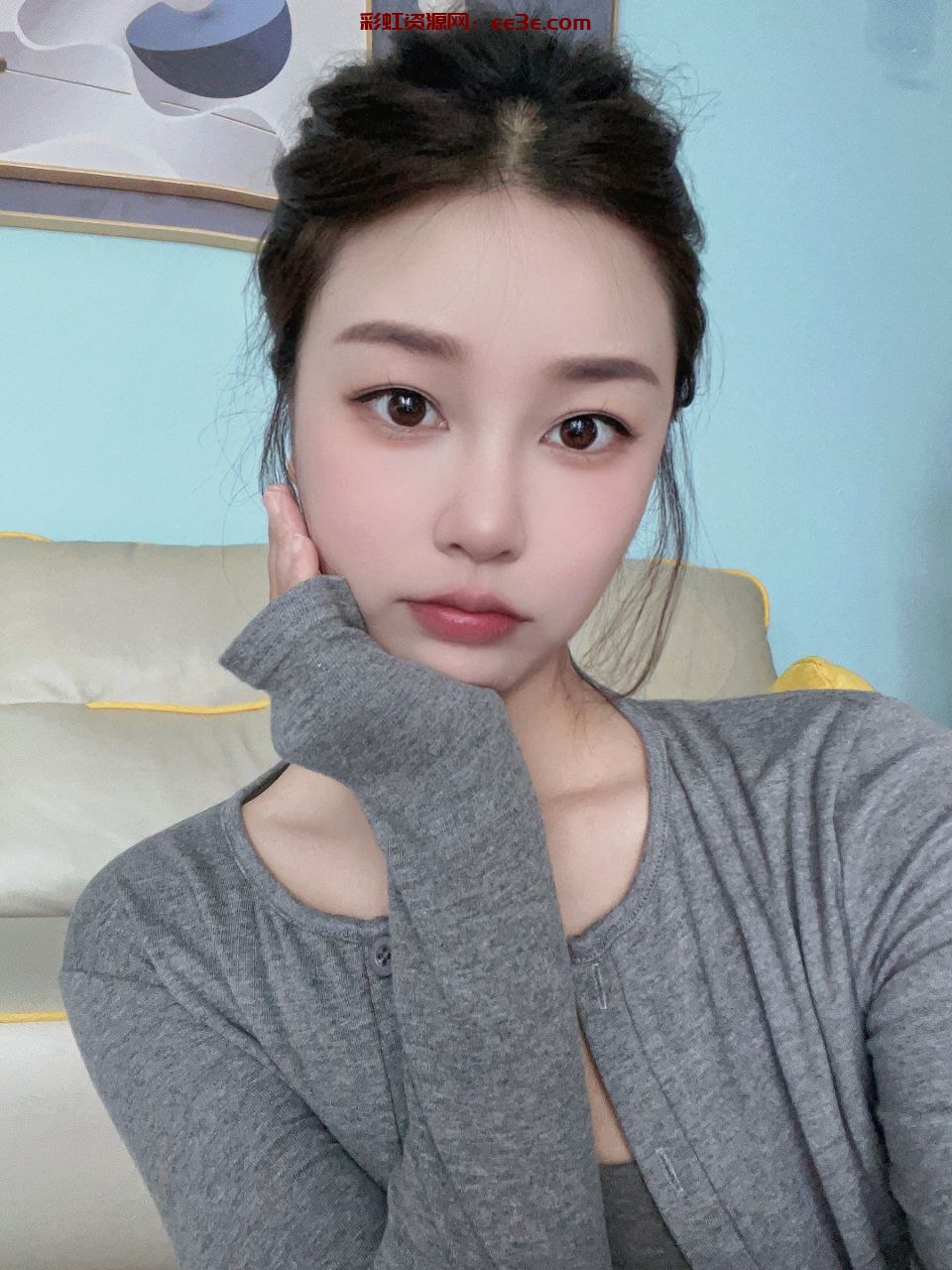 全身冷白皮无文身      初恋女友款167cm、90斤、 粉嫩较小可爱、文静?不照骗✨✨