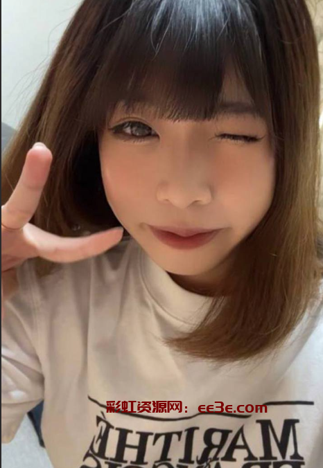清纯女大学生被金主重金拿下 完美身材曲线火爆 上位骑乘主动